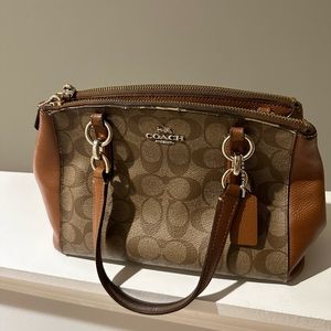 Coach Signature Shoulder Bag